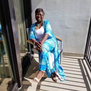 Meet your Posher, Janis